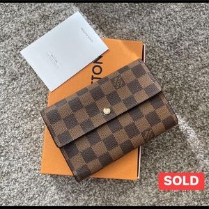 Lous Vuitton tri fold Damier wallet
